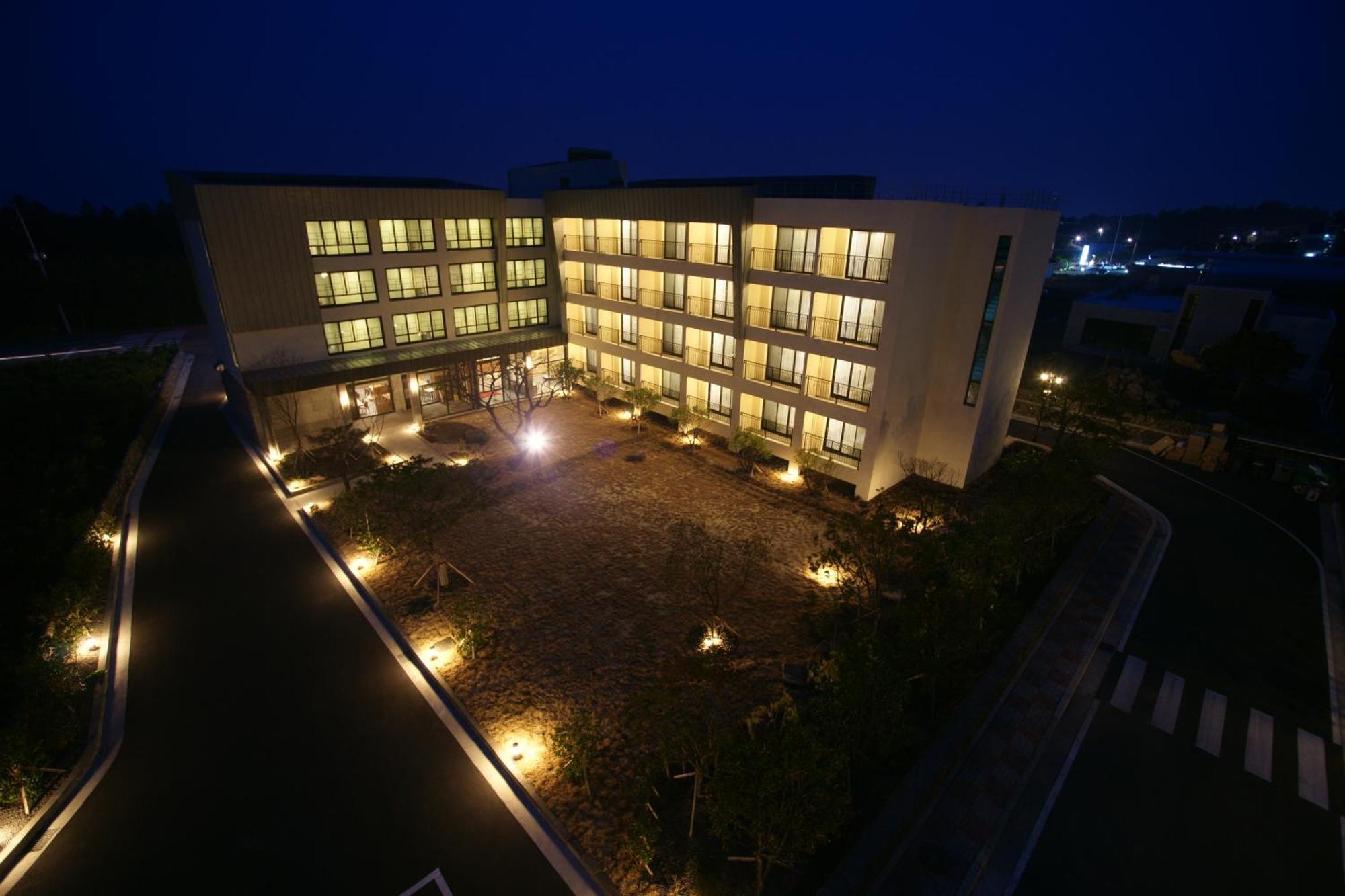 Illeinn Hotel Seogwipo Exterior photo